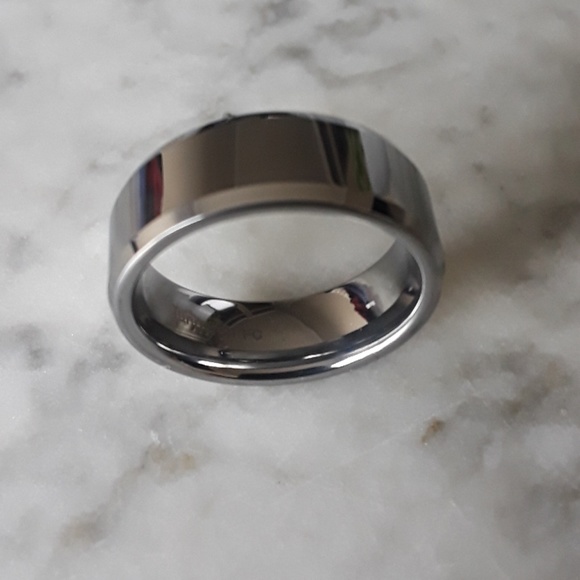 Tungsten Ring - Picture 5 of 8
